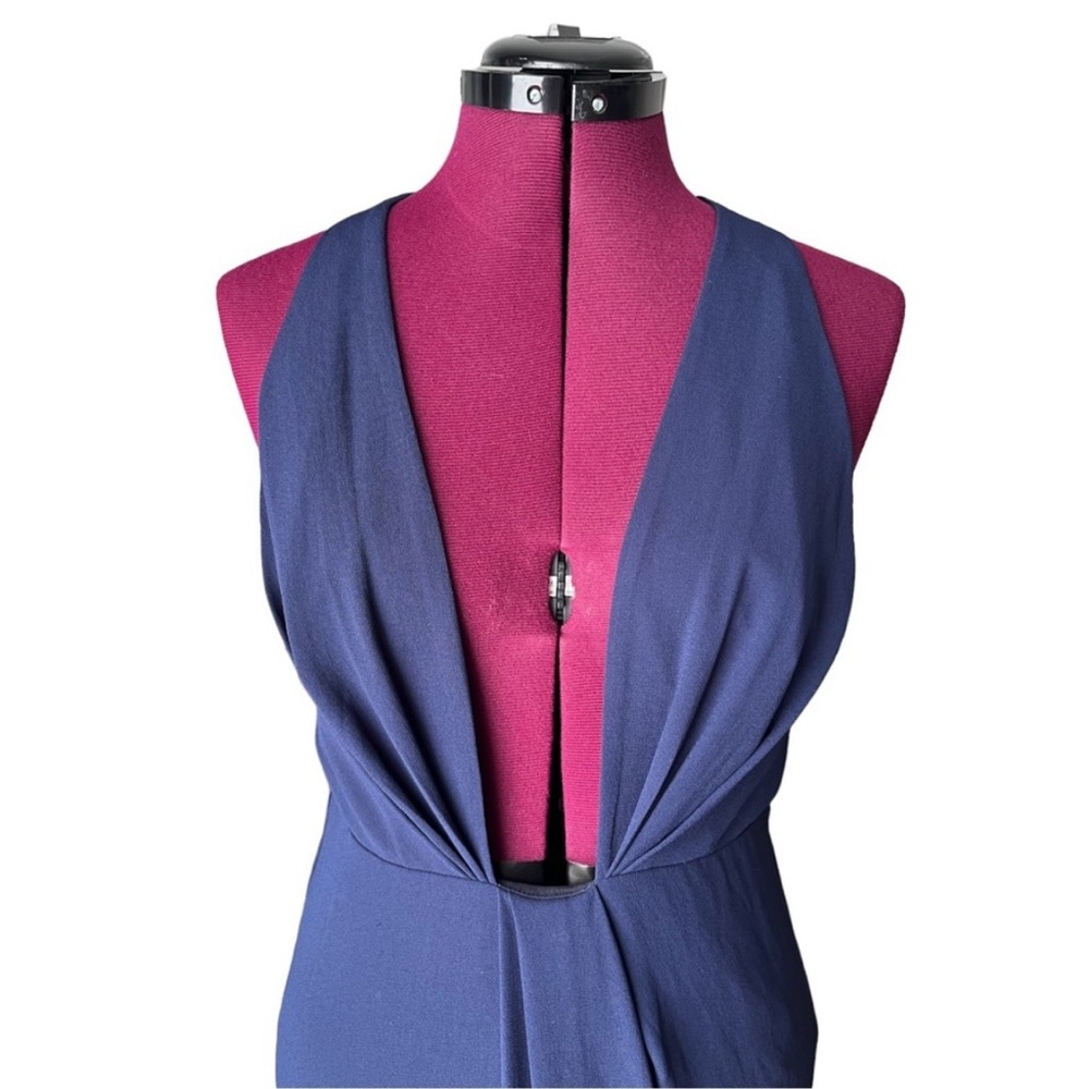 NICHOLAS - NWT Crepe Deep V-Neck Gathered Navy Dress (Size 6)